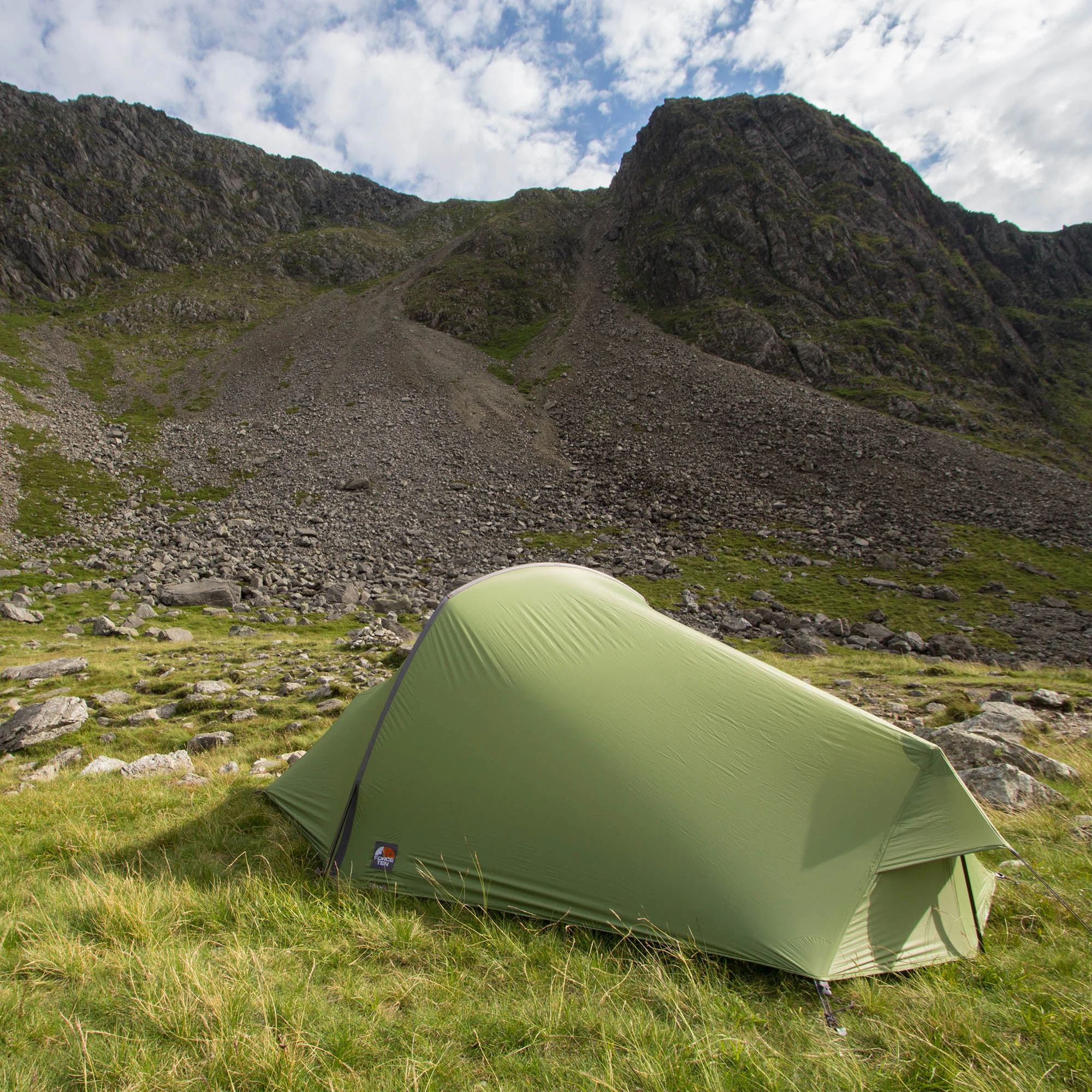 Vango F10 Helium UL 2 Hybrid Tunnel Tent 5 Vango F10 Helium UL 2 Hybrid Tunnel Tent - Image 4