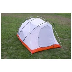 SafeHouse 2 - 2-person Tent -Outwell Shop slingfin safehouse 2 2 person tent detail 6
